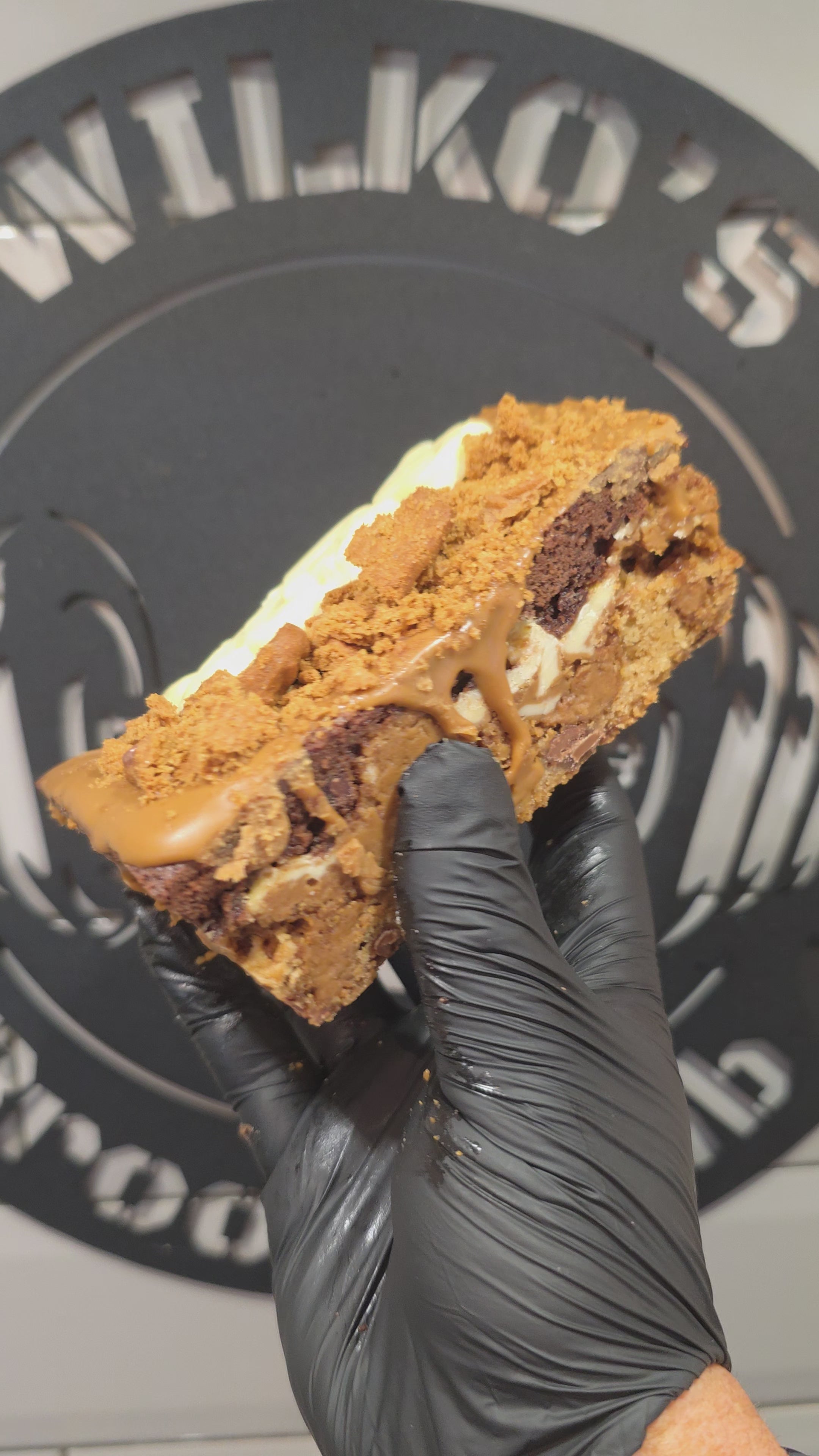 Billy the Kid 🔫 — Biscoff & Milky Bar Kid Brookie